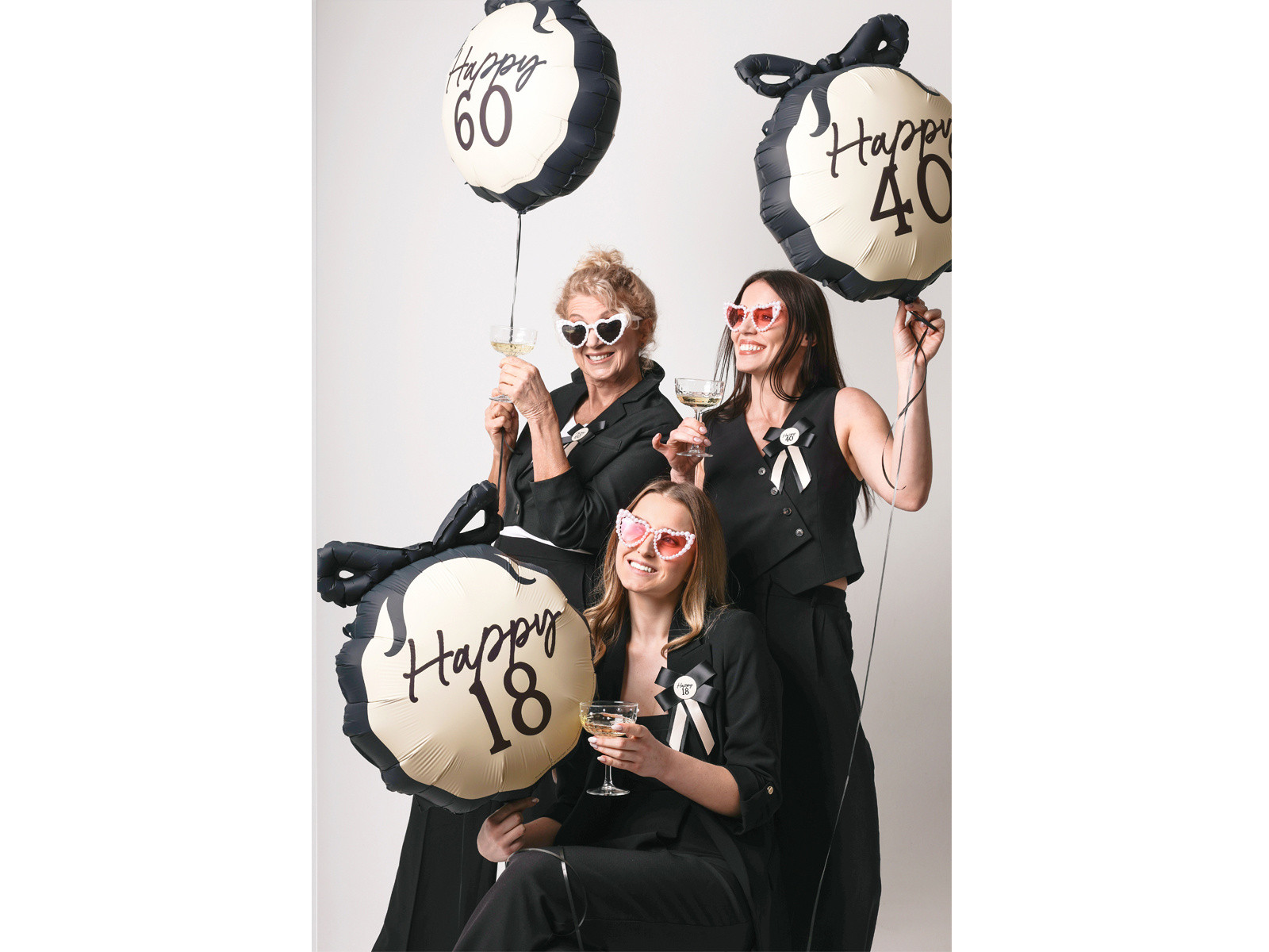 Balon foliowy pastylka Happy "18" 47,5x45cm FB266-18 PartyDeco
